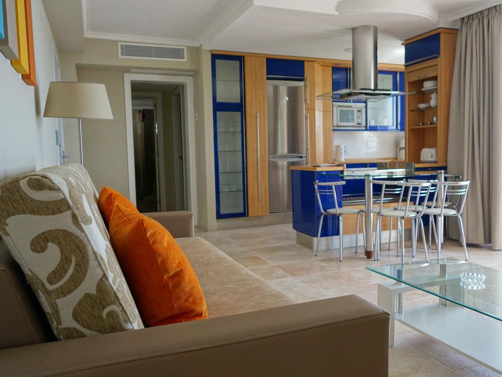 Holiday Club Vista Амадорес Екстериор снимка