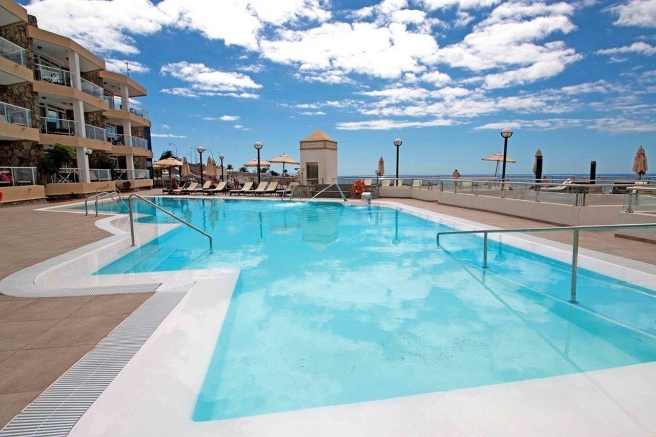Holiday Club Vista Амадорес Екстериор снимка